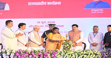 भारत की राष्ट्रपति ओंकारेश्वर, मध्य प्रदेश में अंतरराष्ट्रीय सिकल सेल दिवस कार्यक्रम में शामिल हुईं