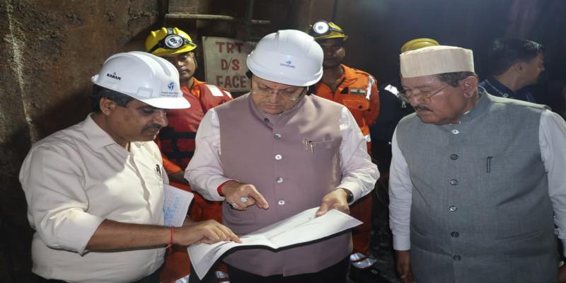 मुख्यमंत्री  धामी ने टीएचडीसी टनल हादसे का किया स्थलीय निरीक्षण, रेस्क्यू अभियान का लिया जायजा
